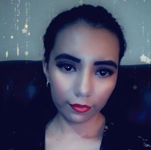 Meet your Posher, Karla